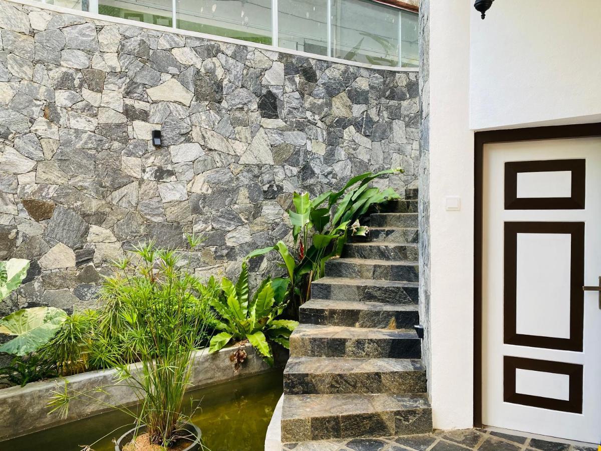 Thaprobana Villa Tangalle - Private Villa Екстер'єр фото