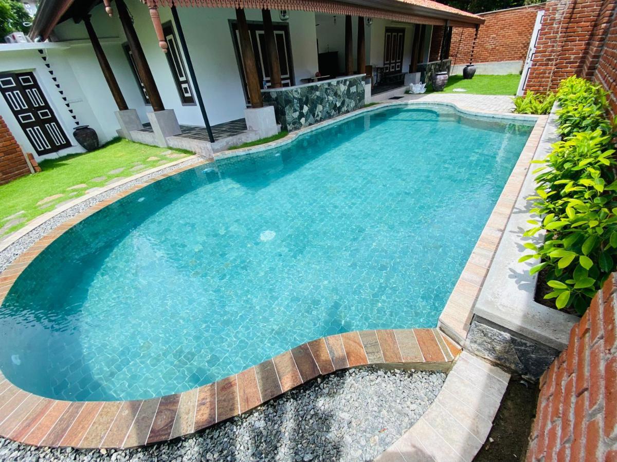 Thaprobana Villa Tangalle - Private Villa Екстер'єр фото