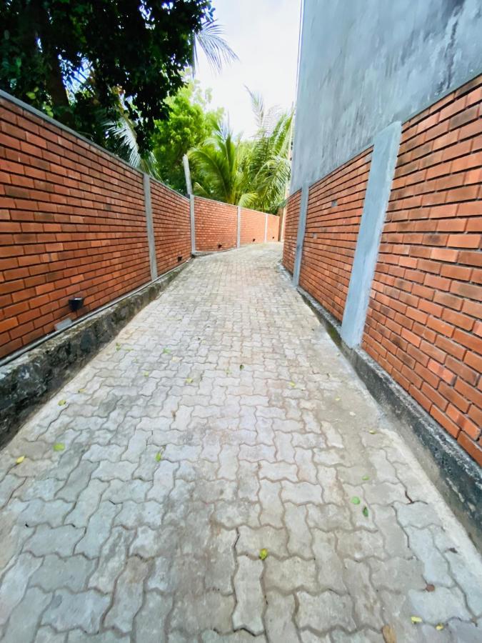 Thaprobana Villa Tangalle - Private Villa Екстер'єр фото