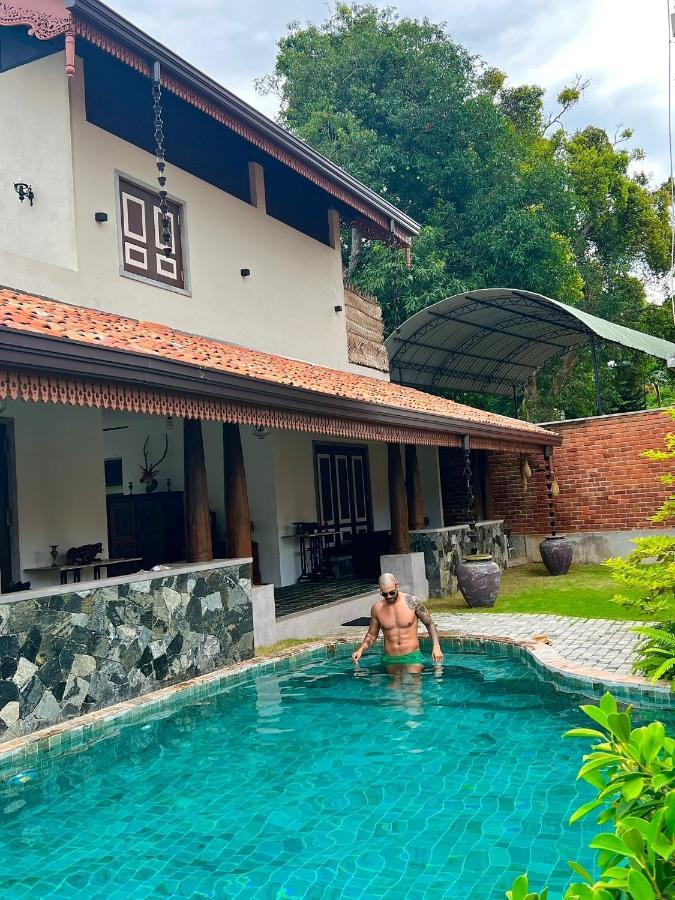 Thaprobana Villa Tangalle - Private Villa Екстер'єр фото