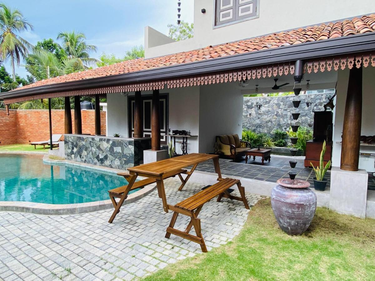 Thaprobana Villa Tangalle - Private Villa Екстер'єр фото