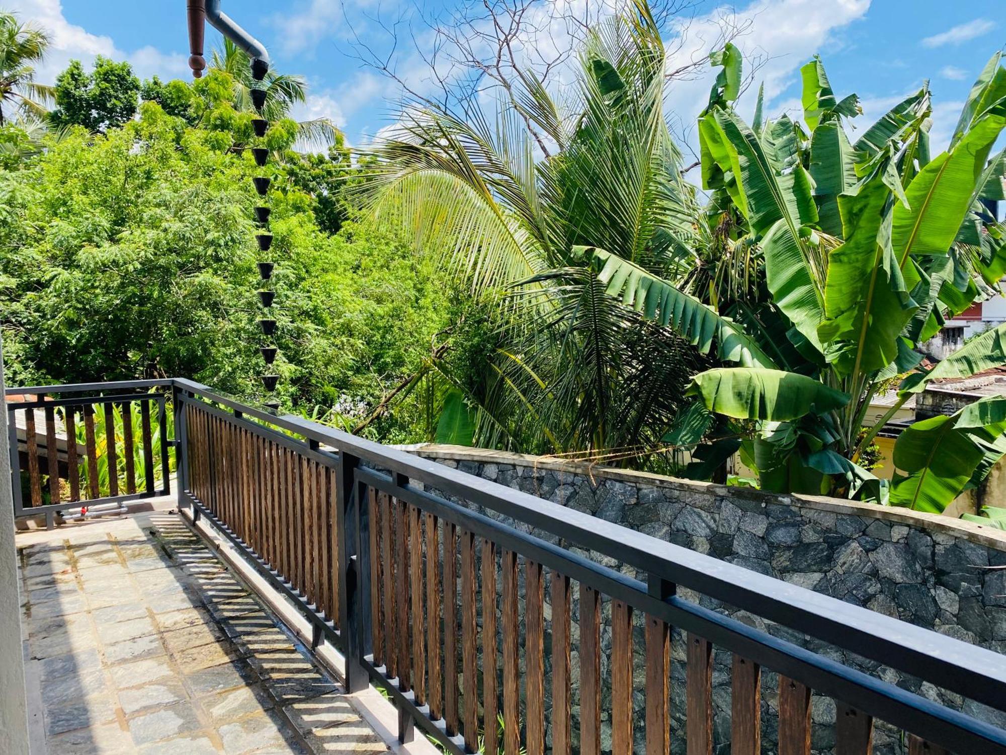 Thaprobana Villa Tangalle - Private Villa Екстер'єр фото